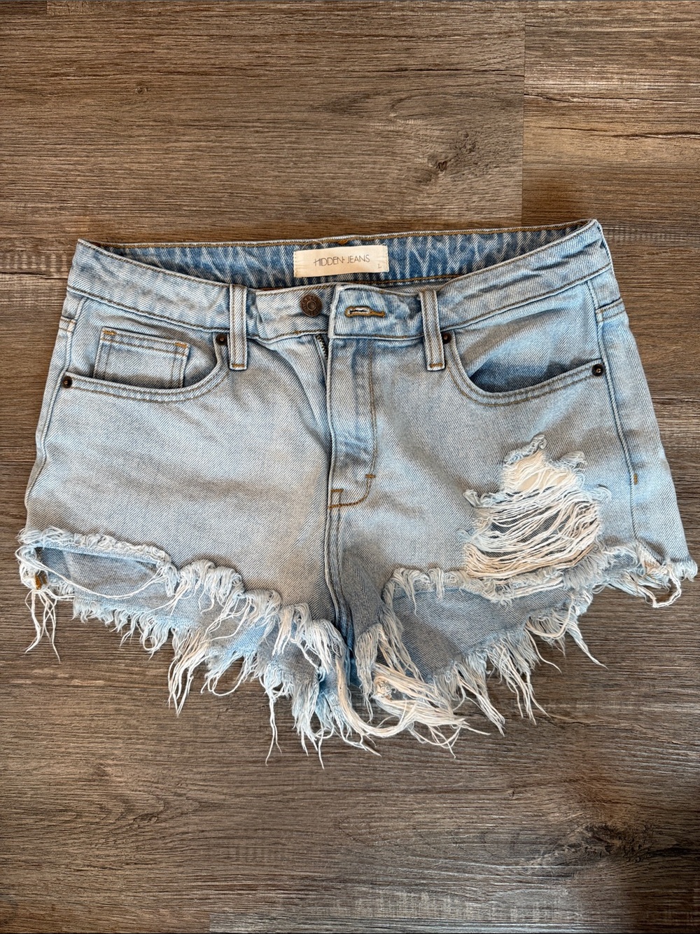 Hidden Jeans Women's Light Wash Distressed Denim Cutoff Shorts